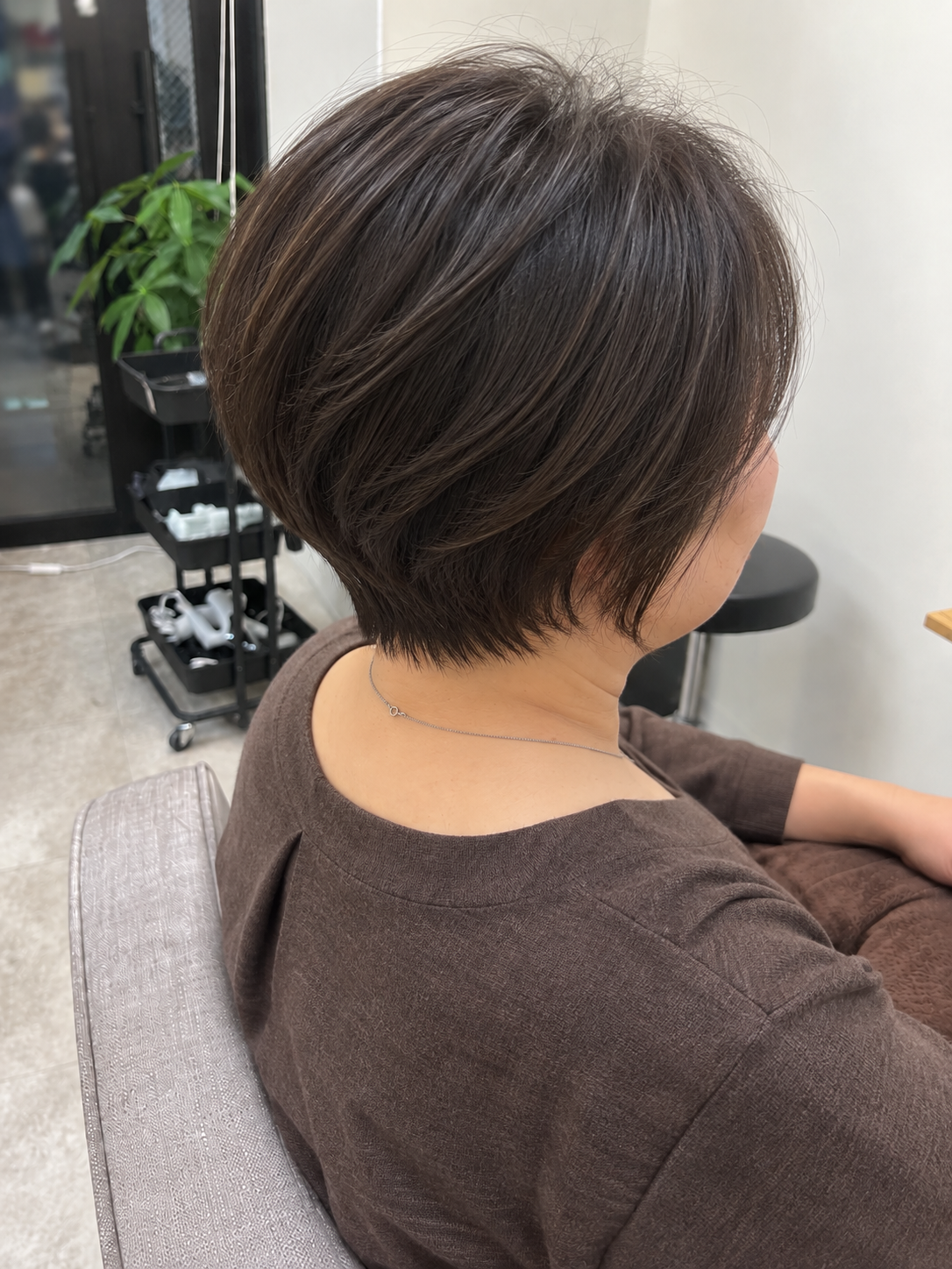 白髪染めのショートスタイル
