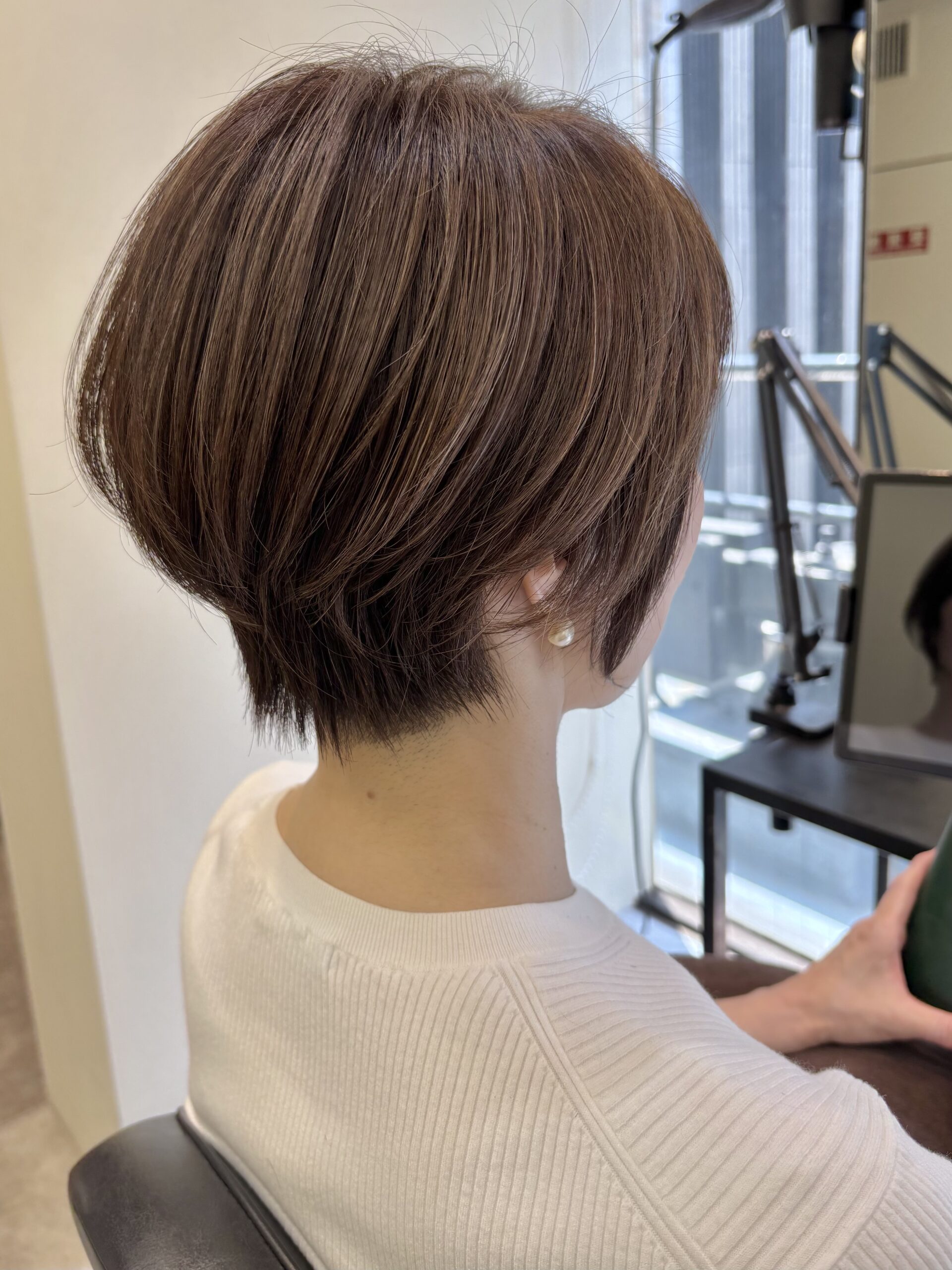 後頭部に丸みのあるショート