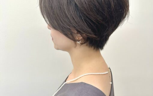 後頭部に丸みのある上品な大人ショート