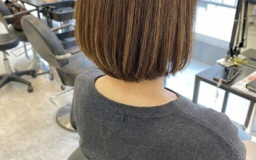 丸みとつやのある上品な大人女性ボブ